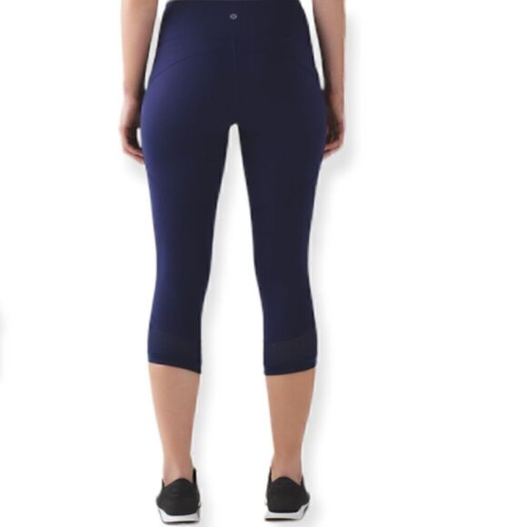 Lululemon Fit Physique Crop Pants - Picture 2 of 10